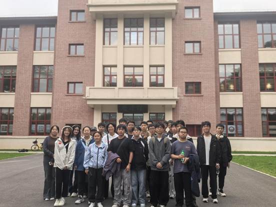 ee770827c5c4c02635e8b8219e151886